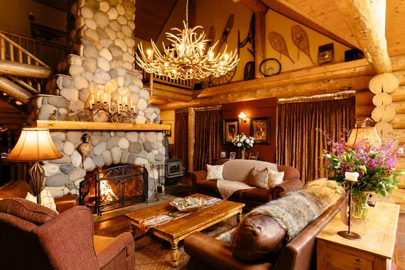 Reconnect, rest and relax in nature amid a rustic, yet elegant, great room at the cozy heart of this luxury guest ranch Reconnect, rest and relax in nature amid a rustic, yet elegant, great room at the cozy heart of this luxury guest ranch